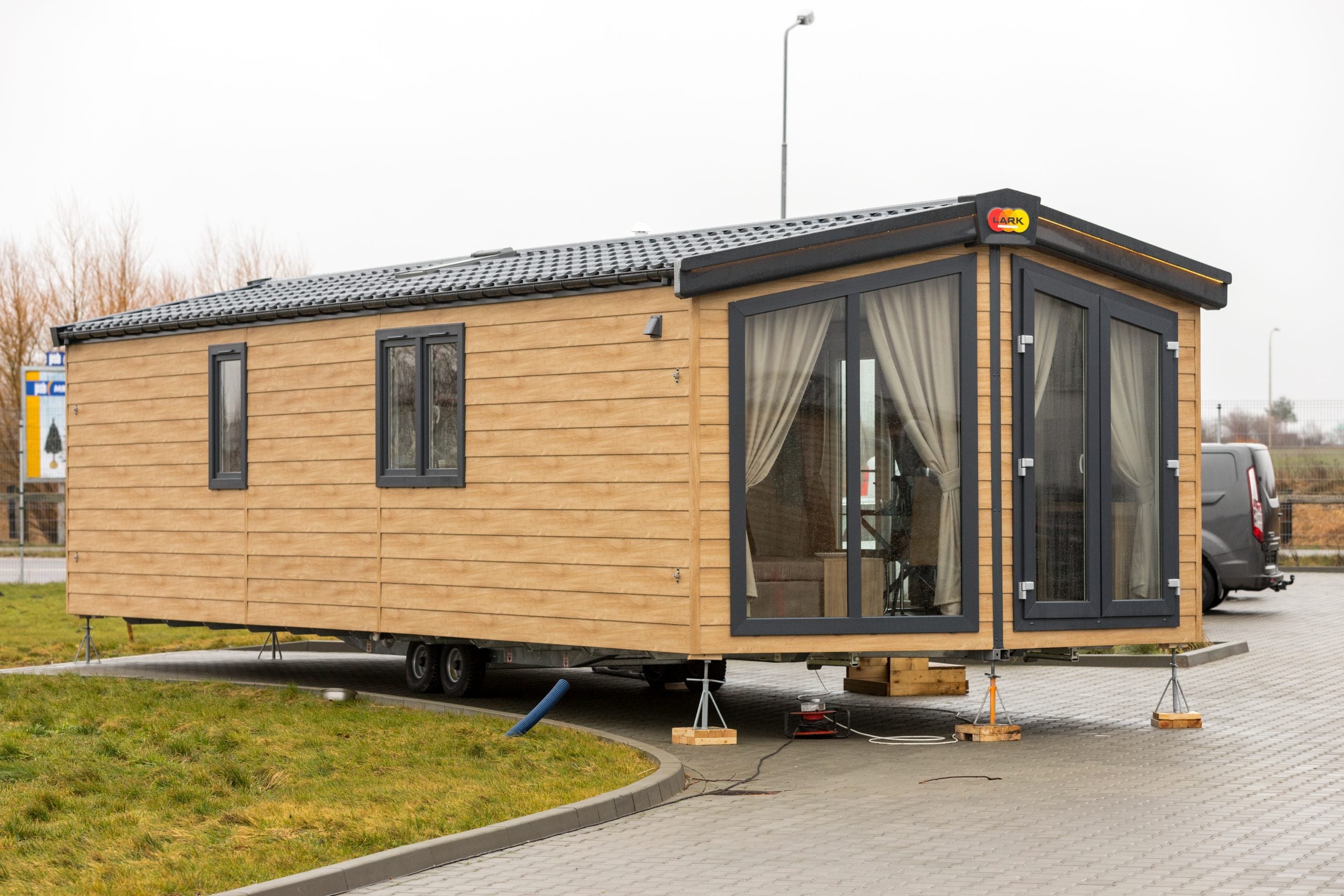 MOBILE HOME 6184-HKF