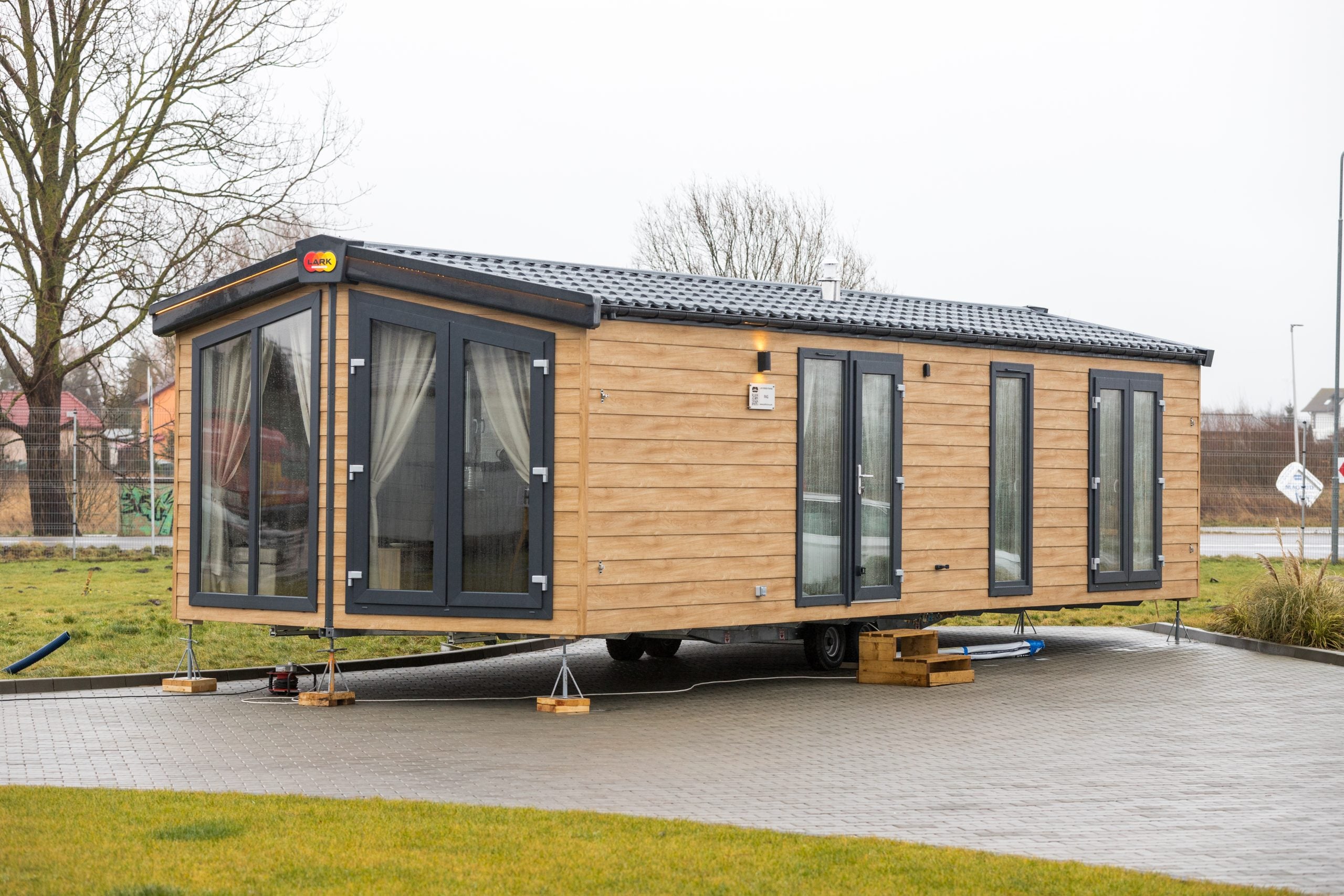 MOBILE HOME 6184-HKF